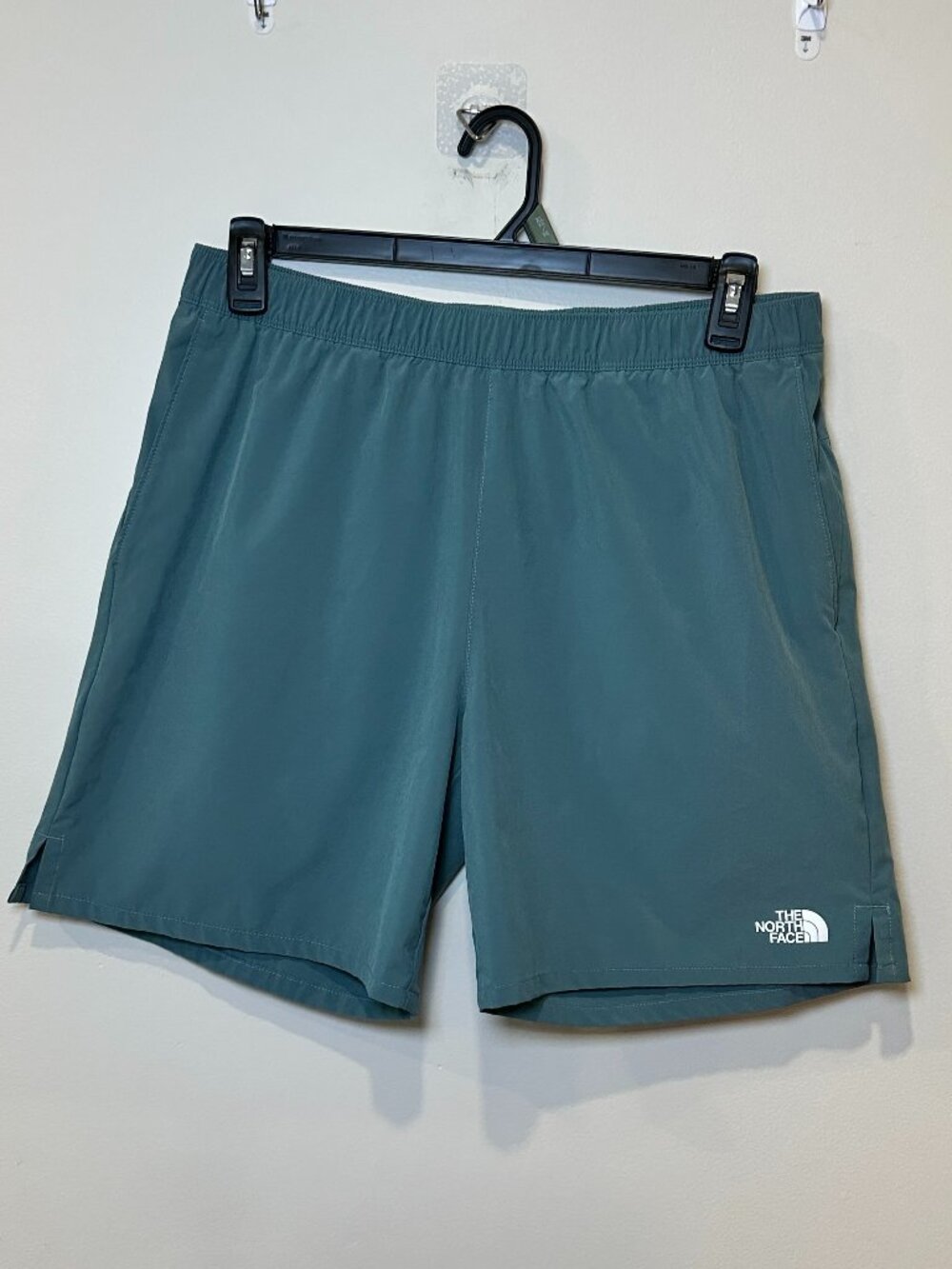 The North Face Men's Wander Shorts Teal Size Large Elastic Waist 3 Pocket